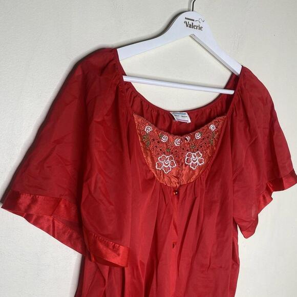 Kelly Reed Nylon Vintage Pajama Lounge Top Blouse Red Embroidered Large - Picture 2 of 12